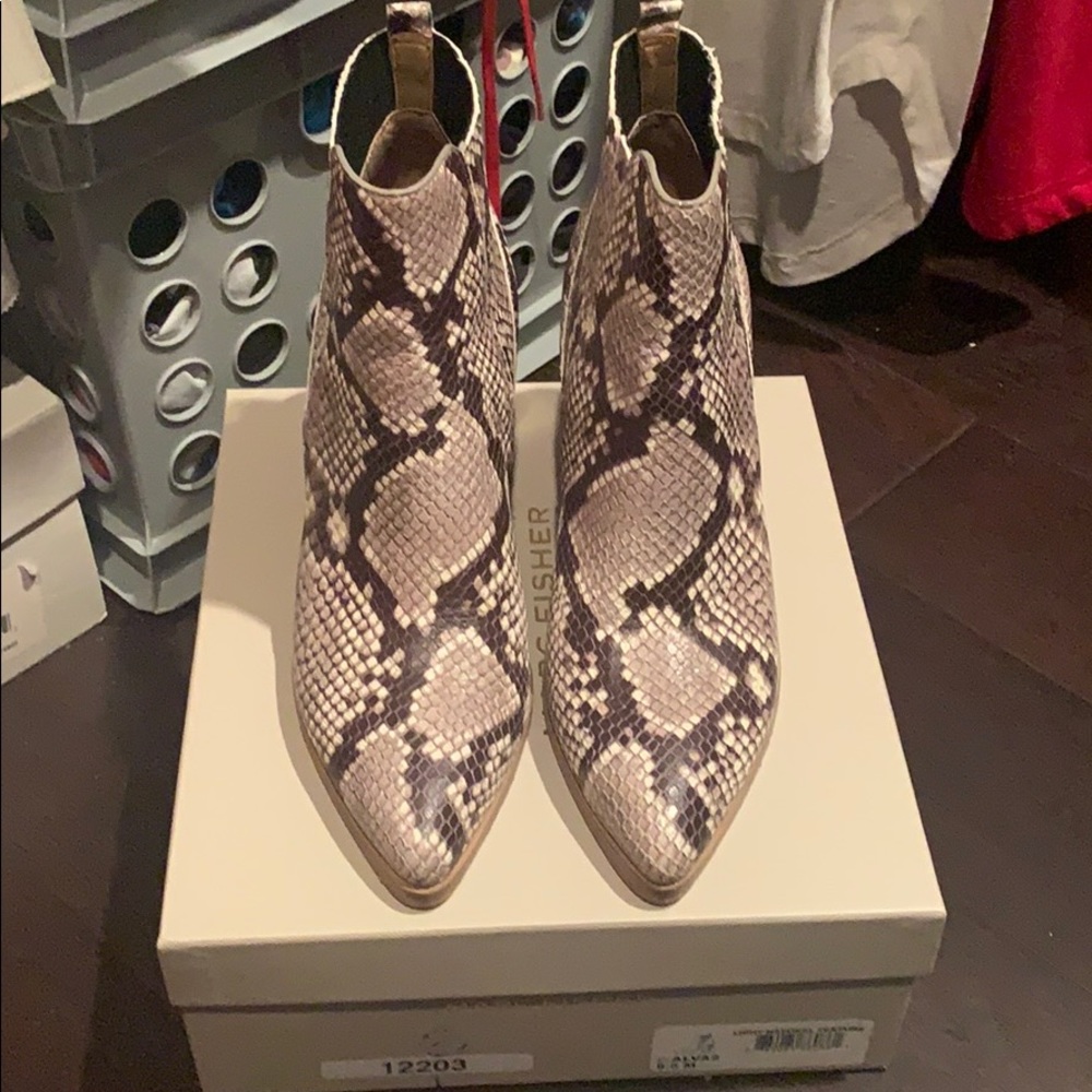 Marc fisher snake skin boots